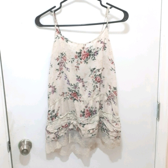 Summer floral top - Picture 2 of 5